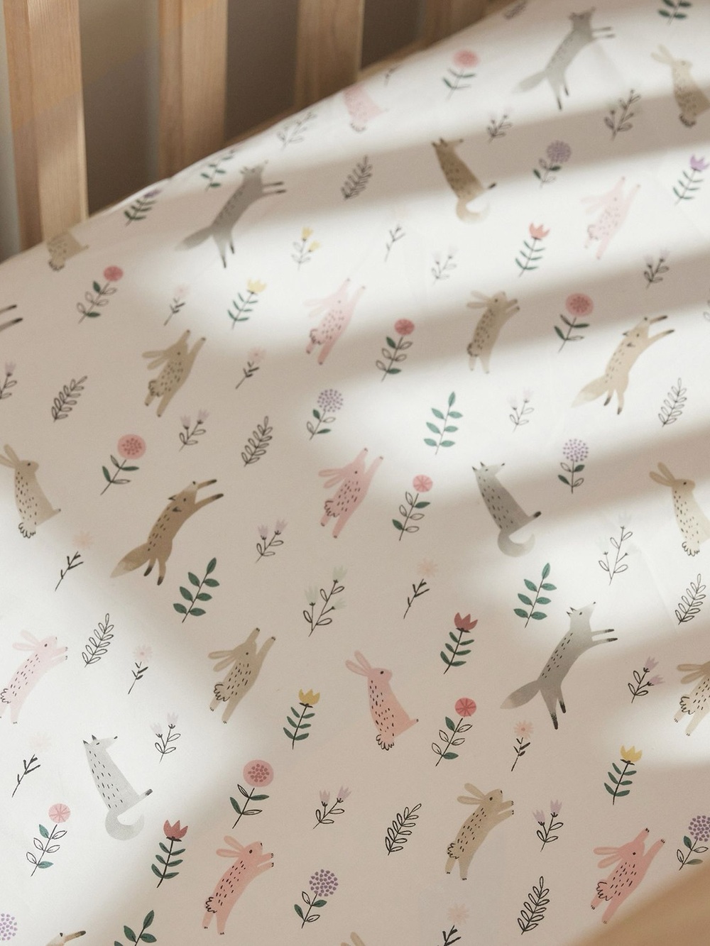 Pottery Barn Kids pbk “Ramona” Standard Organic Fitted Crib Sheet - Picture 3 of 7